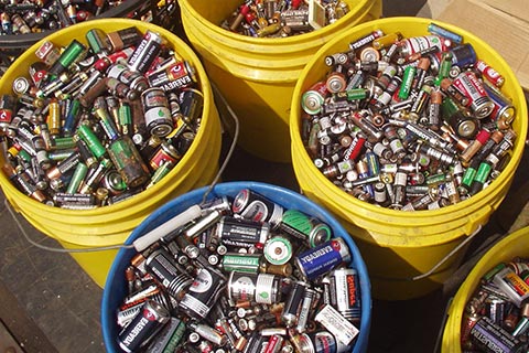 汽车旧电瓶回收价_风帆蓄电池回收价格_电池可以回收吗